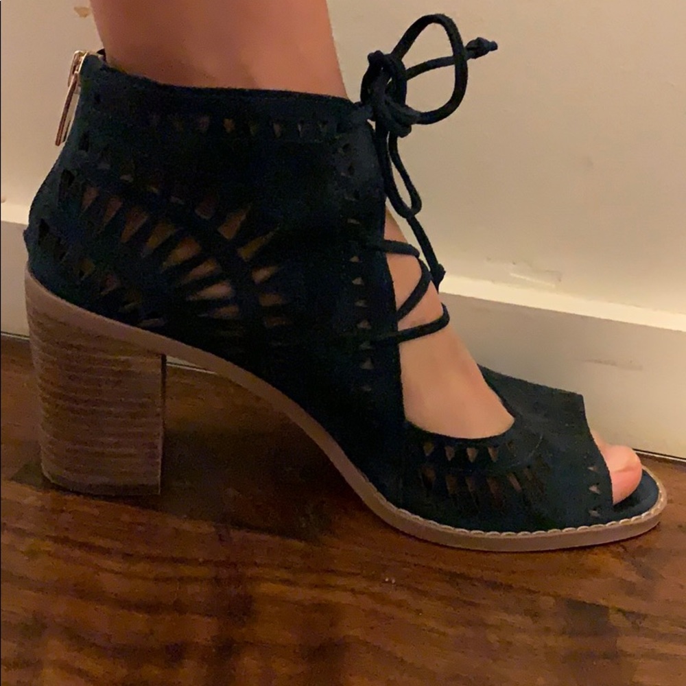 Vince Camuto Heels